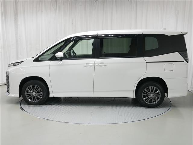 ヴォクシー S-G 4WD フルセグ メモリーナビ DVD再生 ミュージックプレイヤー接続可 バックカメラ 衝突被害軽減システム ETC 電動スライドドア LEDヘッドランプ ウオークスルー 乗車定員8人 3列シート(2枚目)