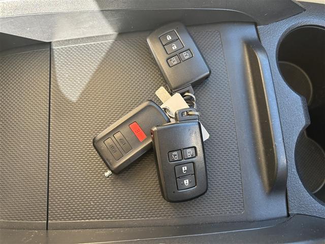 ヴェルファイア ２．５Ｘ　４ＷＤ　フルセグ　メモリーナビ　ＤＶＤ再生　ミュージックプレイヤー接続可　後席モニター　バックカメラ　ＥＴＣ　両側電動スライド　ＬＥＤヘッドランプ　乗車定員８人　３列シート　記録簿（19枚目）