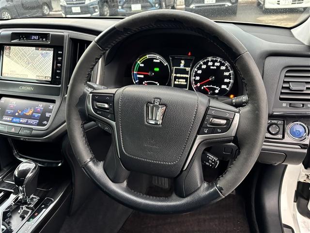 クラウンハイブリッド アスリートＳ　Ｆｏｕｒ　４ＷＤ　フルセグ　メモリーナビ　ＤＶＤ再生　ミュージックプレイヤー接続可　バックカメラ　ＥＴＣ　ＬＥＤヘッドランプ　ワンオーナー（7枚目）