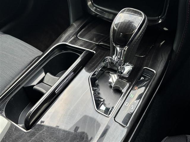 クラウンハイブリッド アスリートＳ　Ｆｏｕｒ　４ＷＤ　フルセグ　メモリーナビ　ＤＶＤ再生　ミュージックプレイヤー接続可　バックカメラ　ＥＴＣ　ＬＥＤヘッドランプ　ワンオーナー（18枚目）