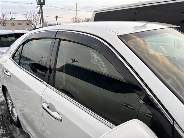 クラウンハイブリッド アスリートＳ　Ｆｏｕｒ　４ＷＤ　フルセグ　メモリーナビ　ＤＶＤ再生　ミュージックプレイヤー接続可　バックカメラ　ＥＴＣ　ＬＥＤヘッドランプ　ワンオーナー（25枚目）