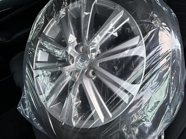 クラウンハイブリッド アスリートＳ　Ｆｏｕｒ　４ＷＤ　フルセグ　メモリーナビ　ＤＶＤ再生　ミュージックプレイヤー接続可　バックカメラ　ＥＴＣ　ＬＥＤヘッドランプ　ワンオーナー（29枚目）