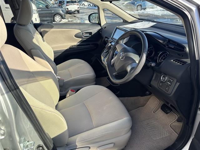 ウィッシュ １．８Ｇ　４ＷＤ　フルセグ　メモリーナビ　ＤＶＤ再生　ミュージックプレイヤー接続可　バックカメラ　ドラレコ　ＨＩＤヘッドライト　乗車定員７人　３列シート　ワンオーナー（4枚目）