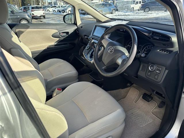 ウィッシュ １．８Ｇ　４ＷＤ　フルセグ　メモリーナビ　ＤＶＤ再生　ミュージックプレイヤー接続可　バックカメラ　ドラレコ　ＨＩＤヘッドライト　乗車定員７人　３列シート　ワンオーナー（5枚目）