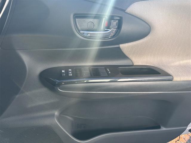 ウィッシュ １．８Ｇ　４ＷＤ　フルセグ　メモリーナビ　ＤＶＤ再生　ミュージックプレイヤー接続可　バックカメラ　ドラレコ　ＨＩＤヘッドライト　乗車定員７人　３列シート　ワンオーナー（10枚目）