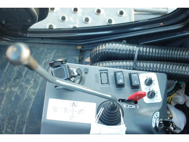 　ヒタチ　ホイールローダー　ＺＷ８０－５Ｂ　ライドコントロール　エンジンスターター　バックカメラ　ツインヒーター　　サスペンションシート　ＬＥＤ作業灯　スパイクタイヤ　５４０ｋｇカウンターウェイト(12枚目)