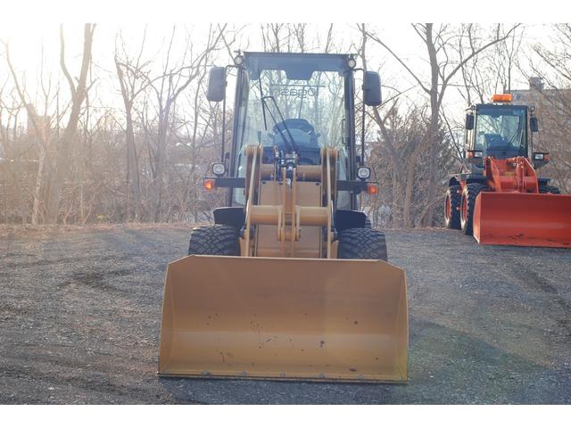 日本 　キャタピラー　ＣＡＴ９０２Ｃ　自社ワンオーナー車　ＬＥＤ作業灯　スパイクタイヤ（2枚目）