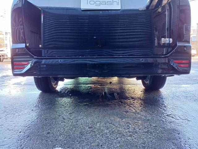 ヴォクシー ハイブリッドＳ－Ｚ　４ＷＤ　純正ナビ／ＴＶ／全方位カメラ　フリップダウンモニター　ビルトインＥＴＣ２．０　シートヒーター　デジタルインナーミラー　アドバンスドパーク　両側パワースライド　ＬＥＤライト　セーフティセンス（18枚目）