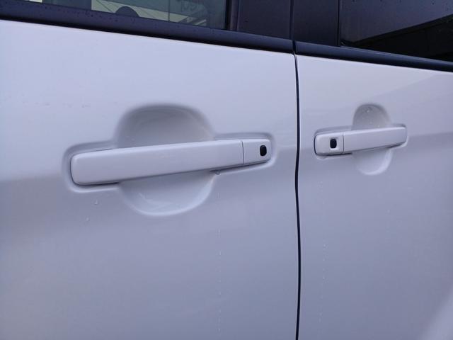 デイズルークス ハイウェイスター　Ｘ　Ｖセレクション　４ＷＤ　純正ナビ／ＴＶ／アラウンドビューモニター　スマートキー＆プッシュスタート＆エンジンスターター　シート＆ミラーヒーター　エマージェンシーブレーキ　両側パワースライドドア　ＨＩＤ　フォグランプ（16枚目）