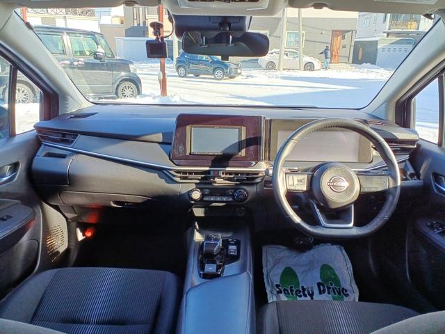 ノート X FOUR 4WD レンタUP 社外ナビ/バックカメラ インテリジェントキー&プッシュスタート ドライブレコーダー ステアリング&シートヒーター(24枚目)