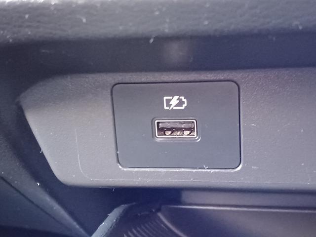 ノート X FOUR 4WD レンタUP 社外ナビ/バックカメラ インテリジェントキー&プッシュスタート ドライブレコーダー ステアリング&シートヒーター(31枚目)