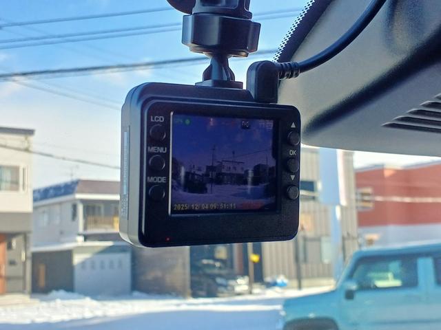 ノート X FOUR 4WD レンタUP 社外ナビ/バックカメラ インテリジェントキー&プッシュスタート ドライブレコーダー ステアリング&シートヒーター(33枚目)