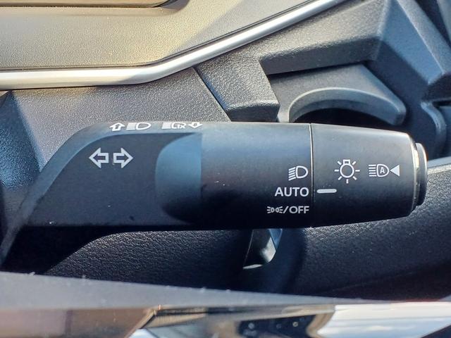 ノート X FOUR 4WD レンタUP 社外ナビ/バックカメラ インテリジェントキー&プッシュスタート ドライブレコーダー ステアリング&シートヒーター(41枚目)