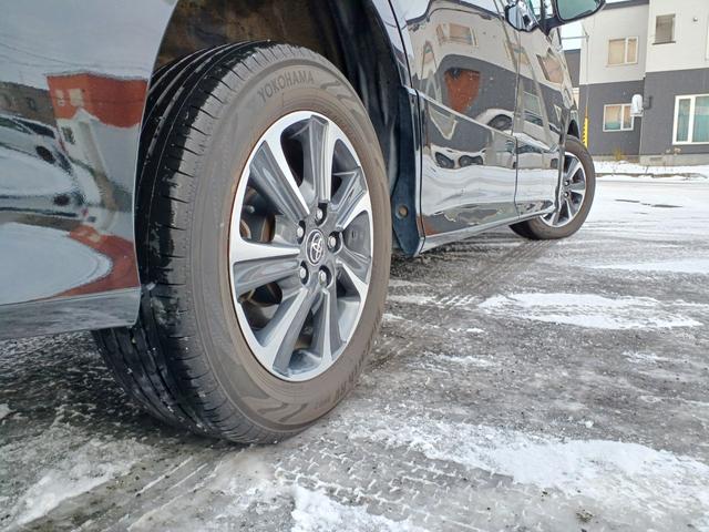 ノア Si ダブルバイビーII 4WD 純正ナビ/TV/バックカメラ ETC スマートキー&エンジンスターター LEDライト&フォグ クリアランスソナー 両側パワースライドドア セーフティーセンス リアオートエアコン 寒冷地仕様(10枚目)