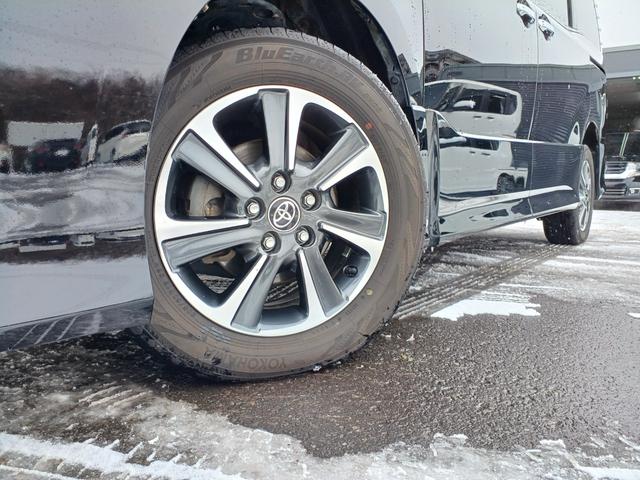 ノア Si ダブルバイビーII 4WD 純正ナビ/TV/バックカメラ ETC スマートキー&エンジンスターター LEDライト&フォグ クリアランスソナー 両側パワースライドドア セーフティーセンス リアオートエアコン 寒冷地仕様(11枚目)