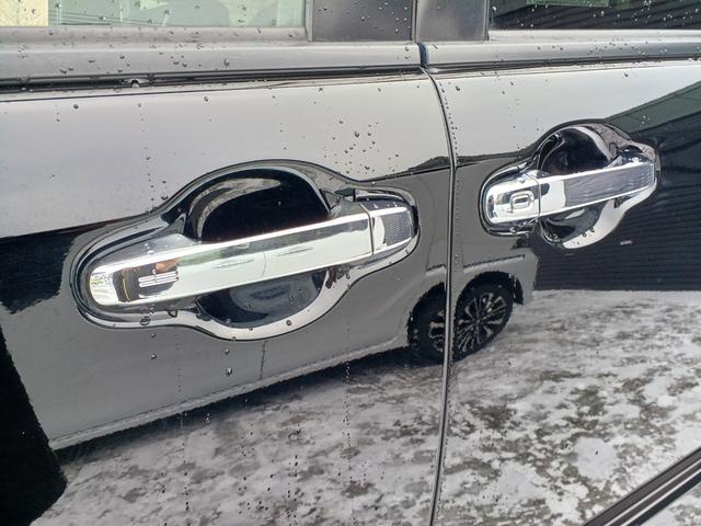 ノア Si ダブルバイビーII 4WD 純正ナビ/TV/バックカメラ ETC スマートキー&エンジンスターター LEDライト&フォグ クリアランスソナー 両側パワースライドドア セーフティーセンス リアオートエアコン 寒冷地仕様(17枚目)