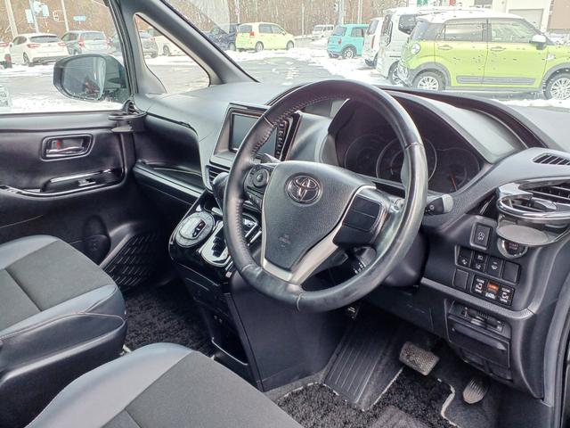 ノア Si ダブルバイビーII 4WD 純正ナビ/TV/バックカメラ ETC スマートキー&エンジンスターター LEDライト&フォグ クリアランスソナー 両側パワースライドドア セーフティーセンス リアオートエアコン 寒冷地仕様(44枚目)