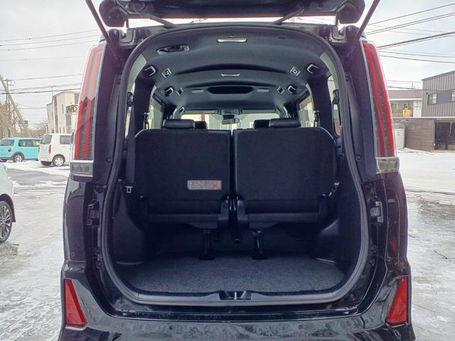 ノア Si ダブルバイビーII 4WD 純正ナビ/TV/バックカメラ ETC スマートキー&エンジンスターター LEDライト&フォグ クリアランスソナー 両側パワースライドドア セーフティーセンス リアオートエアコン 寒冷地仕様(72枚目)