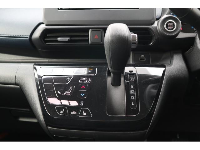 デイズ ハイウェイスター　Ｘ　社外フルセグナビ　アラウンドビューモニター　ＬＥＤヘッドライト　シートヒーター　エマージェンシーブレーキ　車線逸脱警報機能（12枚目）