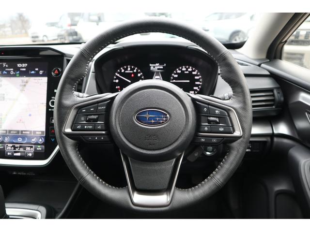 インプレッサ ＳＴ　ナビ　マルチビューカメラ　フルセグＴＶ　ＥＴＣ　ＬＥＤヘッドライト　電動パーキングブレーキ　アイサイト　パドルシフト　ヘッドライトウォッシャー　ステアリングヒーター　シートヒーター　オートワイパー（4枚目）