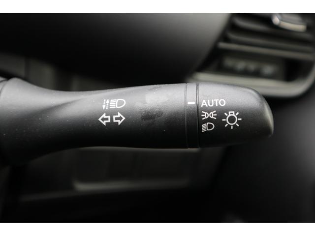 セレナ B 4WD CD アラウンドビューモニター エマージェンシーブレーキ アイドリングストップ パーキングソナー クルーズコントロール 後側方車両感知警報(7枚目)