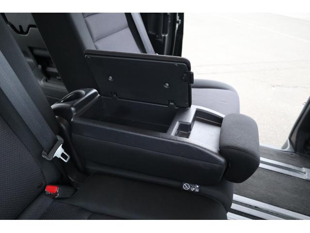 セレナ B 4WD CD アラウンドビューモニター エマージェンシーブレーキ アイドリングストップ パーキングソナー クルーズコントロール 後側方車両感知警報(21枚目)