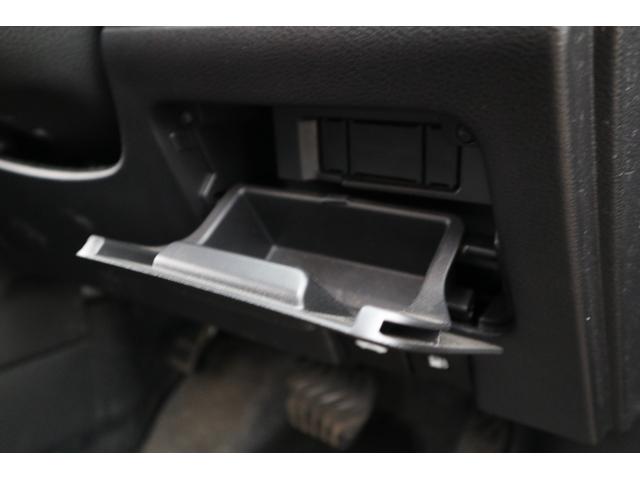 セレナ B 4WD CD アラウンドビューモニター エマージェンシーブレーキ アイドリングストップ パーキングソナー クルーズコントロール 後側方車両感知警報(39枚目)