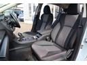 さまざまな体格の方が快適に運転できるよう、楽な運転姿勢と適切な操作性の確保により疲労を軽減します