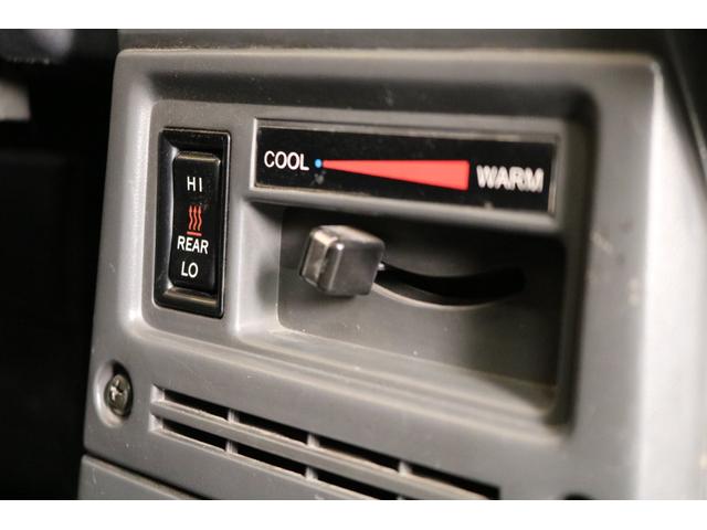ランドクルーザープラド EXワイド 全塗装サンドII 新品グリル 新品灯火類 サンルーフ ディスプレイオーディオ ウッドコンビハンドル 新品シフトノブ 新品シートカバー 新品タイヤホイール タイミングベルト交換済み スモークフィルム施工(17枚目)