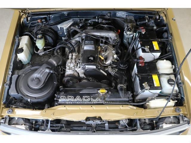 ランドクルーザープラド EXワイド 全塗装サンドII 新品グリル 新品灯火類 サンルーフ ディスプレイオーディオ ウッドコンビハンドル 新品シフトノブ 新品シートカバー 新品タイヤホイール タイミングベルト交換済み スモークフィルム施工(19枚目)