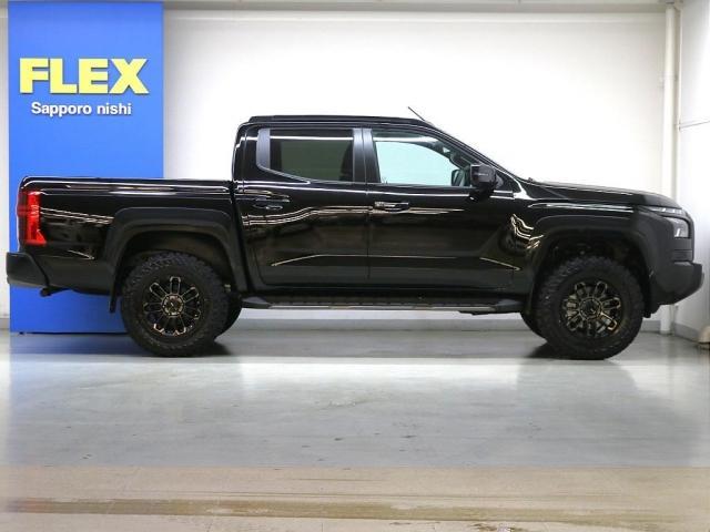 トライトン ＧＳＲ　ジェットブラックマイカ　ＧＳＲ専用装備　Ｒデフロック　マルチアラウンドモニター　純正９インチナビ　前席シートヒーター　ステアリングヒーター　新品リフトＵＰ　新品ジオランダーＭＴ　新品オリジナルホイール（13枚目）