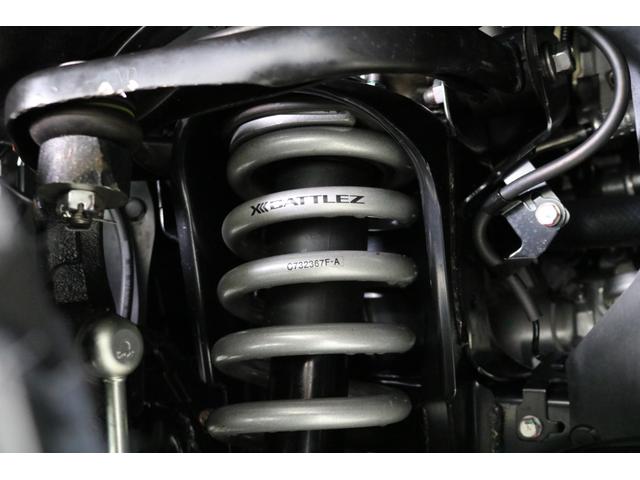 トライトン ＧＳＲ　ジェットブラックマイカ　ＧＳＲ専用装備　Ｒデフロック　マルチアラウンドモニター　純正９インチナビ　前席シートヒーター　ステアリングヒーター　新品リフトＵＰ　新品ジオランダーＭＴ　新品オリジナルホイール（49枚目）