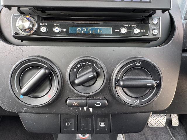 ニュービートル ＥＺ　事故無　社外ＨＤＤナビ　ＣＤ　ＤＶＤ　フルセグ　社外ＡＷ　電格ミラー　横滑り防止装置　盗難防止装置　ＡＢＳ　ＷＳＲＳ（33枚目）