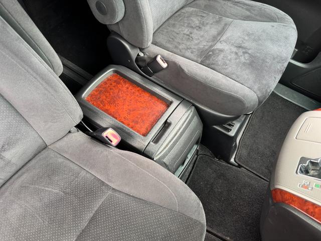 アルファード ２４０Ｓ　プライムセレクションＩＩ　４ＷＤ　保証付　事故無　Ｔチェーン　純正ＨＤＤナビ　ＣＤ　ＤＶＤ　フルセグ　Ｂｌｕｅｔｏｏｔｈ　Ｂカメラ　後席モニター　ドラレコ　ＥＴＣ　エンスタ　両側パワスラ　パワーバックドア　リアヒーター（60枚目）
