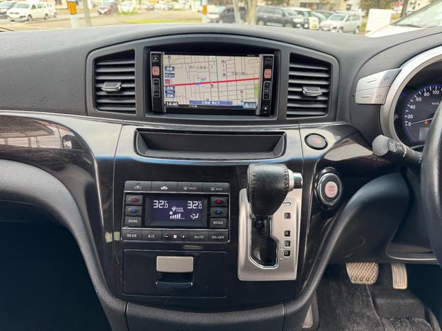エルグランド ２５０ハイウェイスター　４ＷＤ　保証付　事故無　Ｔチェーン　純正メモリーナビ　ＣＤ　ＤＶＤ　ワンセグ　Ｂｌｕｅｔｏｏｔｈ　Ｂカメラ　ＥＴＣ　プッシュスタート　片側パワスラ　オートエアコン　リアヒーター　オートライト　純正ＡＷ（17枚目）