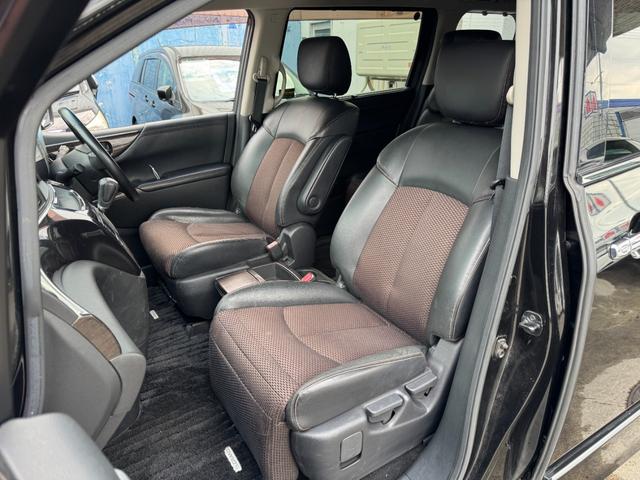 エルグランド ２５０ハイウェイスター　４ＷＤ　保証付　事故無　Ｔチェーン　純正メモリーナビ　ＣＤ　ＤＶＤ　ワンセグ　Ｂｌｕｅｔｏｏｔｈ　Ｂカメラ　ＥＴＣ　プッシュスタート　片側パワスラ　オートエアコン　リアヒーター　オートライト　純正ＡＷ（19枚目）