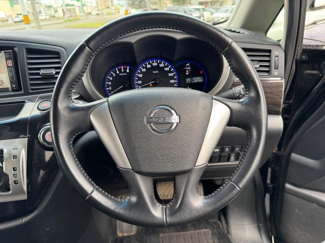 エルグランド ２５０ハイウェイスター　４ＷＤ　保証付　事故無　Ｔチェーン　純正メモリーナビ　ＣＤ　ＤＶＤ　ワンセグ　Ｂｌｕｅｔｏｏｔｈ　Ｂカメラ　ＥＴＣ　プッシュスタート　片側パワスラ　オートエアコン　リアヒーター　オートライト　純正ＡＷ（42枚目）