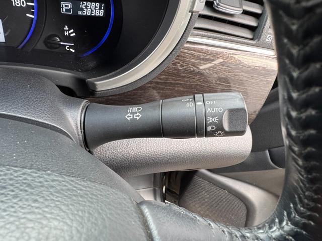 エルグランド ２５０ハイウェイスター　４ＷＤ　保証付　事故無　Ｔチェーン　純正メモリーナビ　ＣＤ　ＤＶＤ　ワンセグ　Ｂｌｕｅｔｏｏｔｈ　Ｂカメラ　ＥＴＣ　プッシュスタート　片側パワスラ　オートエアコン　リアヒーター　オートライト　純正ＡＷ（44枚目）