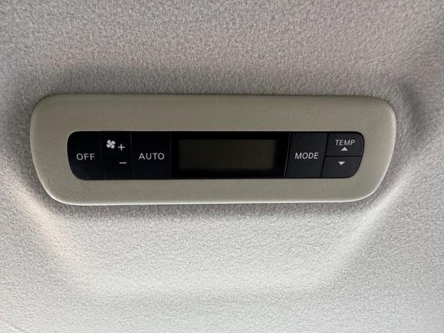 エルグランド ２５０ハイウェイスター　４ＷＤ　保証付　事故無　Ｔチェーン　純正メモリーナビ　ＣＤ　ＤＶＤ　ワンセグ　Ｂｌｕｅｔｏｏｔｈ　Ｂカメラ　ＥＴＣ　プッシュスタート　片側パワスラ　オートエアコン　リアヒーター　オートライト　純正ＡＷ（48枚目）