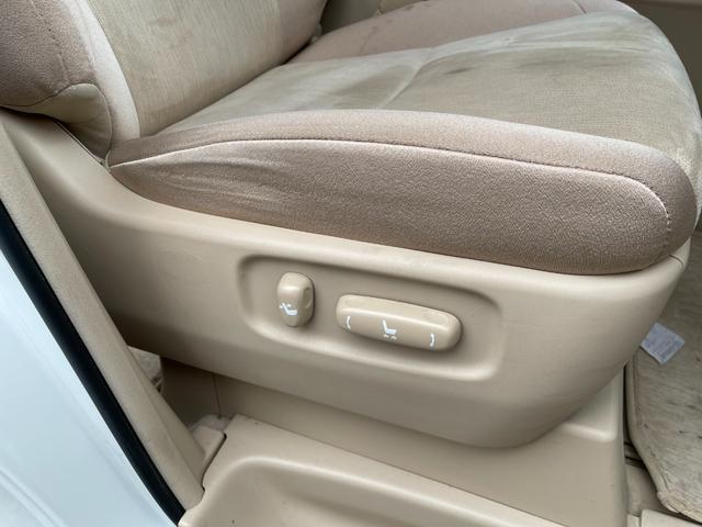ヴェルファイアハイブリッド Ｖ　４ＷＤ　保証付　最長３年保証　事故無　Ｔチェーン　純正ＨＤＤナビ　ＣＤ　ＤＶＤ　フルセグ　Ｂｌｕｅｔｏｏｔｈ　Ｂカメラ　後席モニター　ＥＴＣ　プッシュスタート　両側パワスラ　パワーシート　クルコン（59枚目）
