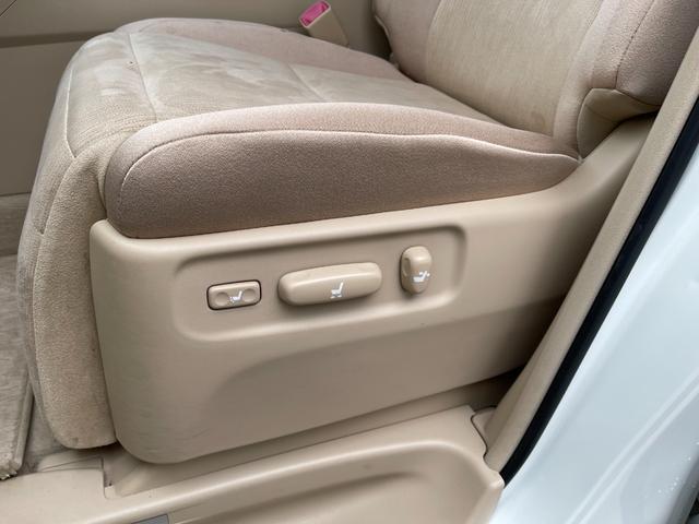 ヴェルファイアハイブリッド Ｖ　４ＷＤ　保証付　最長３年保証　事故無　Ｔチェーン　純正ＨＤＤナビ　ＣＤ　ＤＶＤ　フルセグ　Ｂｌｕｅｔｏｏｔｈ　Ｂカメラ　後席モニター　ＥＴＣ　プッシュスタート　両側パワスラ　パワーシート　クルコン（60枚目）
