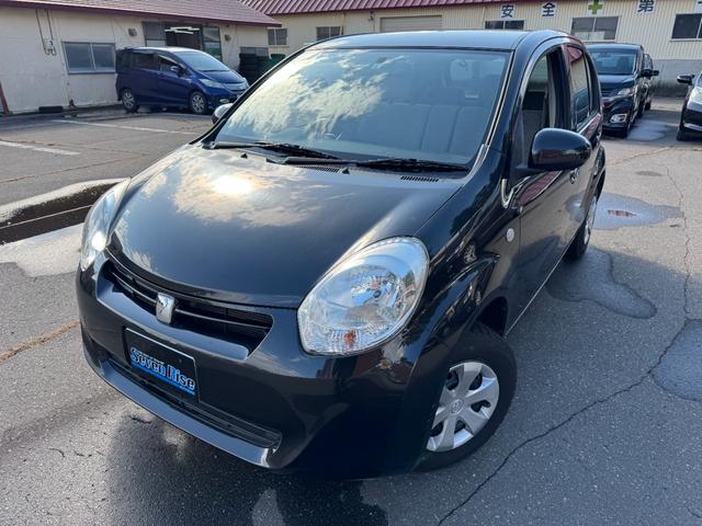 パッソ Ｘ　クツロギ　保証付　最長３年保証　事故無　Ｔチェーン　社外ＣＤ　スマートキー　ベンチシート　ワイパーデアイサー　電格ミラー　盗難防止装置　ＡＢＳ　ＷＳＲＳ（2枚目）