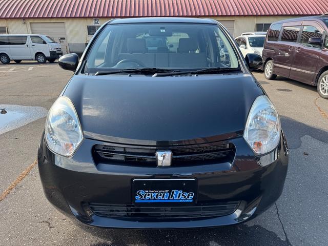 パッソ Ｘ　クツロギ　保証付　最長３年保証　事故無　Ｔチェーン　社外ＣＤ　スマートキー　ベンチシート　ワイパーデアイサー　電格ミラー　盗難防止装置　ＡＢＳ　ＷＳＲＳ（3枚目）