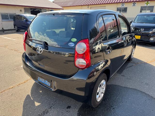 パッソ Ｘ　クツロギ　保証付　最長３年保証　事故無　Ｔチェーン　社外ＣＤ　スマートキー　ベンチシート　ワイパーデアイサー　電格ミラー　盗難防止装置　ＡＢＳ　ＷＳＲＳ（6枚目）