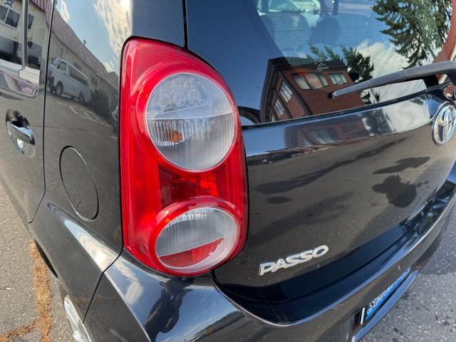 パッソ Ｘ　クツロギ　保証付　最長３年保証　事故無　Ｔチェーン　社外ＣＤ　スマートキー　ベンチシート　ワイパーデアイサー　電格ミラー　盗難防止装置　ＡＢＳ　ＷＳＲＳ（11枚目）