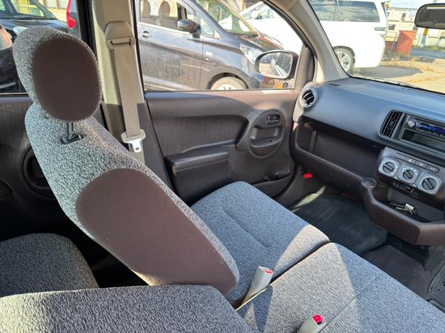 パッソ Ｘ　クツロギ　保証付　最長３年保証　事故無　Ｔチェーン　社外ＣＤ　スマートキー　ベンチシート　ワイパーデアイサー　電格ミラー　盗難防止装置　ＡＢＳ　ＷＳＲＳ（18枚目）