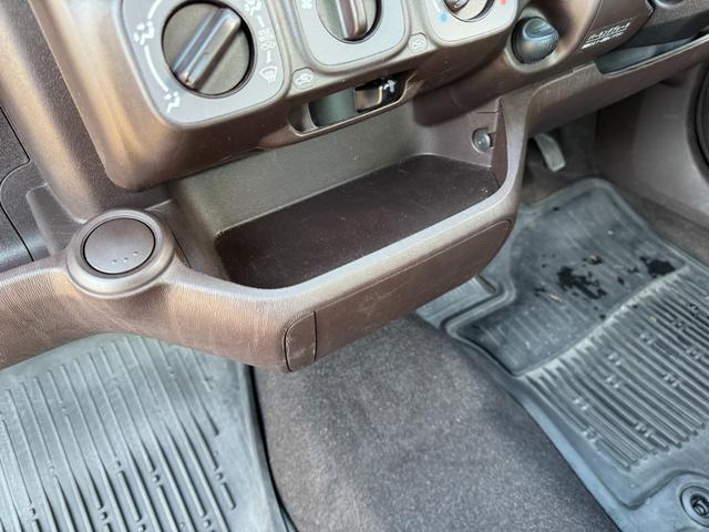 パッソ Ｘ　クツロギ　保証付　最長３年保証　事故無　Ｔチェーン　社外ＣＤ　スマートキー　ベンチシート　ワイパーデアイサー　電格ミラー　盗難防止装置　ＡＢＳ　ＷＳＲＳ（37枚目）