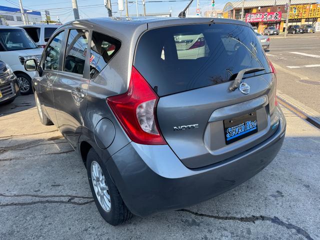 ノート Ｘ　ＤＩＧ－Ｓ　保証付　最長３年保証　事故無　Ｔチェーン　スーパーチャージャー　純正ＣＤ　プッシュスタート　エンスタ　アイドリングストップ　オートエアコン　純正ＡＷ　電格ミラー　横滑り防止装置　盗難防止装置（8枚目）