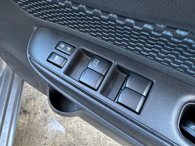 ノート Ｘ　ＤＩＧ－Ｓ　保証付　最長３年保証　事故無　Ｔチェーン　スーパーチャージャー　純正ＣＤ　プッシュスタート　エンスタ　アイドリングストップ　オートエアコン　純正ＡＷ　電格ミラー　横滑り防止装置　盗難防止装置（38枚目）