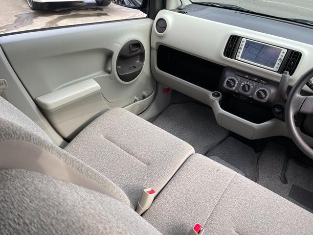 パッソ X ユルリ 保証付 事故無 Tチェーン 純正SDナビ CD ワンセグ スマートキー ベンチシート ワイパーデアイサー 電格ミラー 盗難防止装置 ABS WSRS(18枚目)